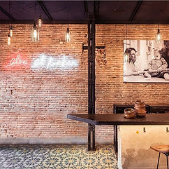 Makan Velazquez 118 shop - Lebanese Restaurant